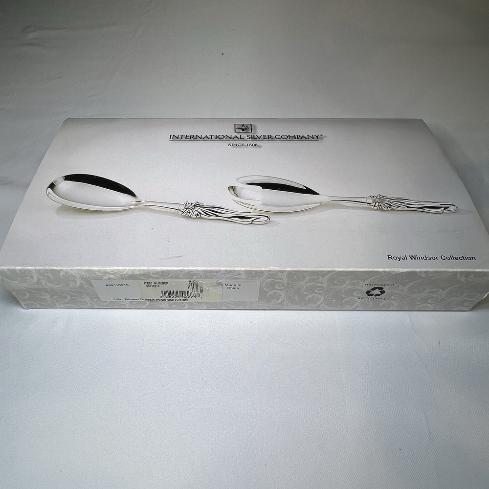 New International Silver Company 2 Piece 10 1/4" Spoon And Fork Serving‎ Wedding